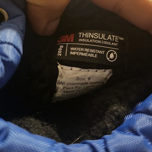 Kids size 6 snow boots EUC - Picture 5 of 5